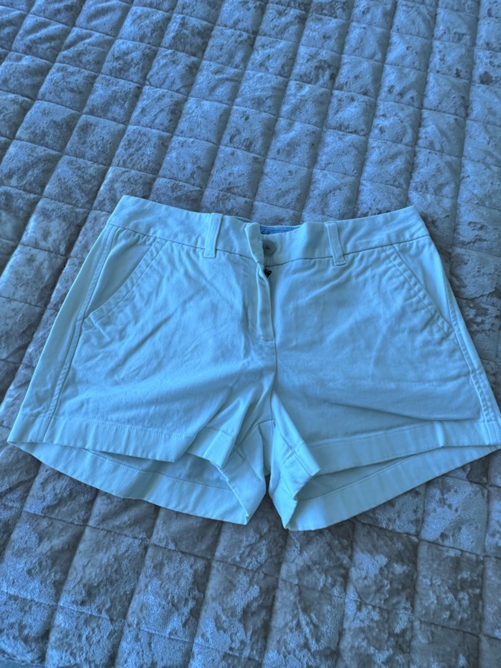 Southern Tide Women’s High-Rise White Shorts